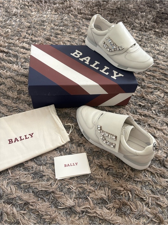 Bally Shoes - Rare Bally Switzerland GIADA Stone Ivory Lambskin Crystal B-Wings Sneakers 36